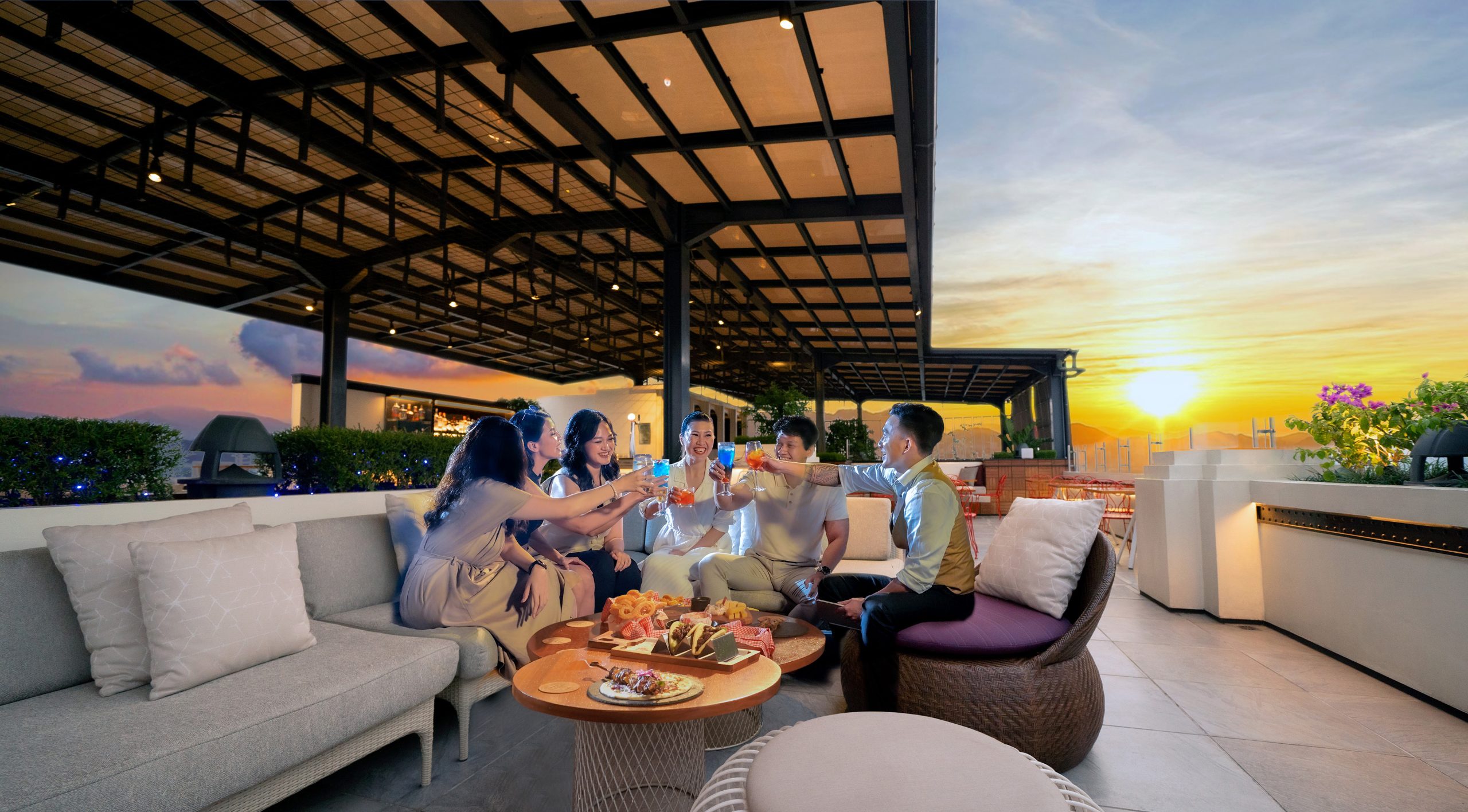 Sundown Happy Hour at Akasa